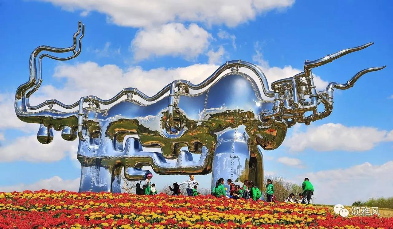 彩虹精化股票“颂声载道”