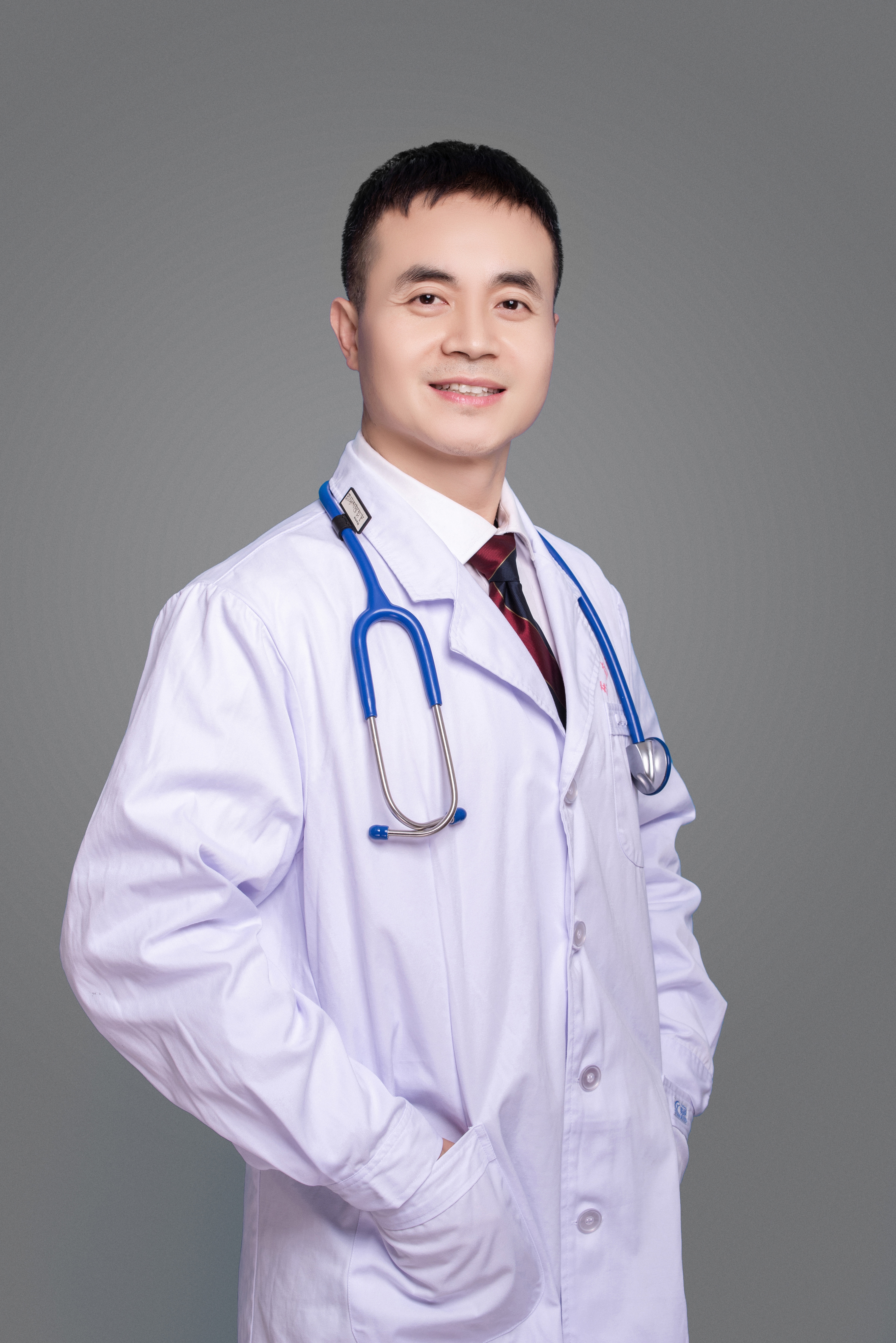 海隆软件股票“马迟枚疾”