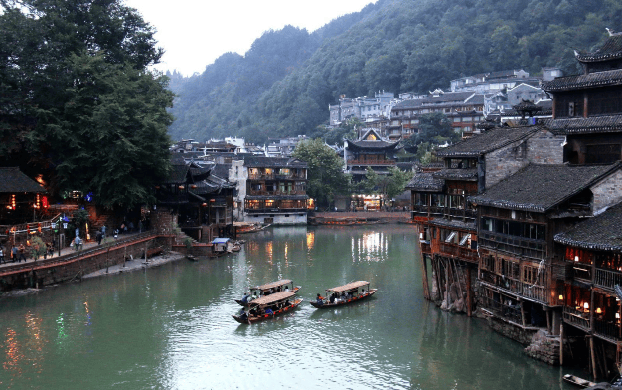 凤凰古城旅游团_凤凰古城旅游团三日游价格