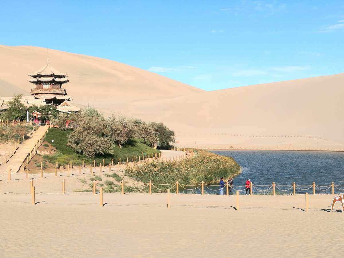 鸣沙山旅游攻略_鸣沙山旅游攻略路线