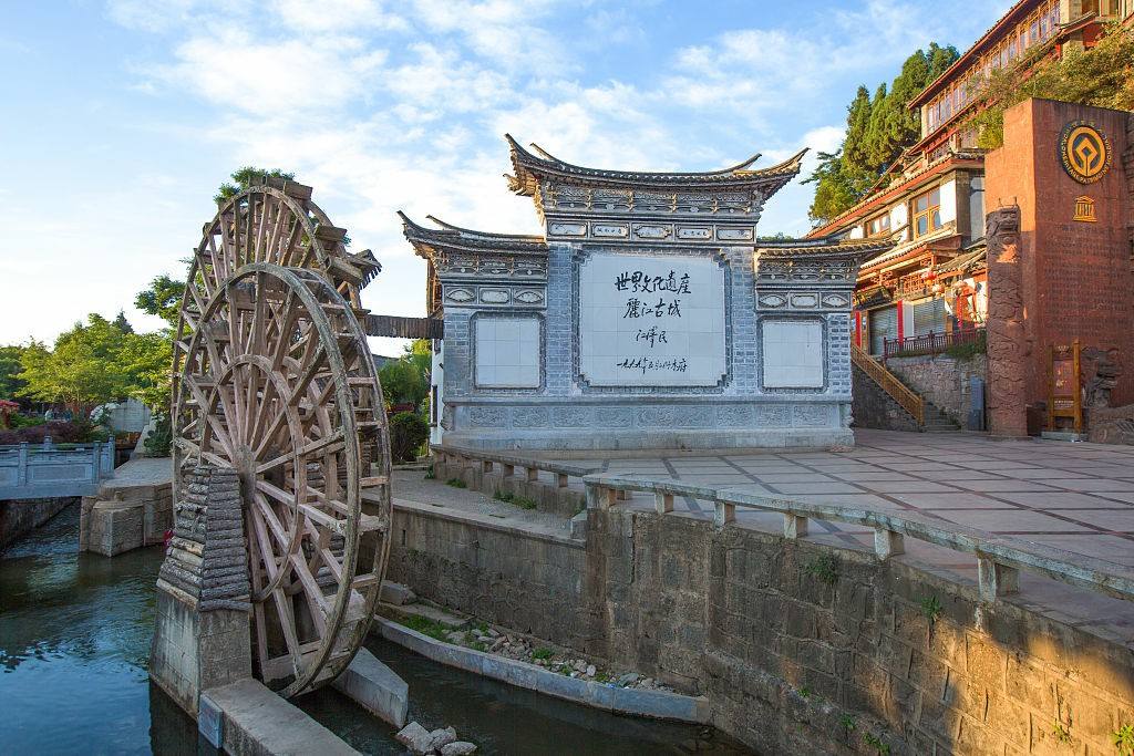丽江旅游介绍_丽江旅游介绍英语作文