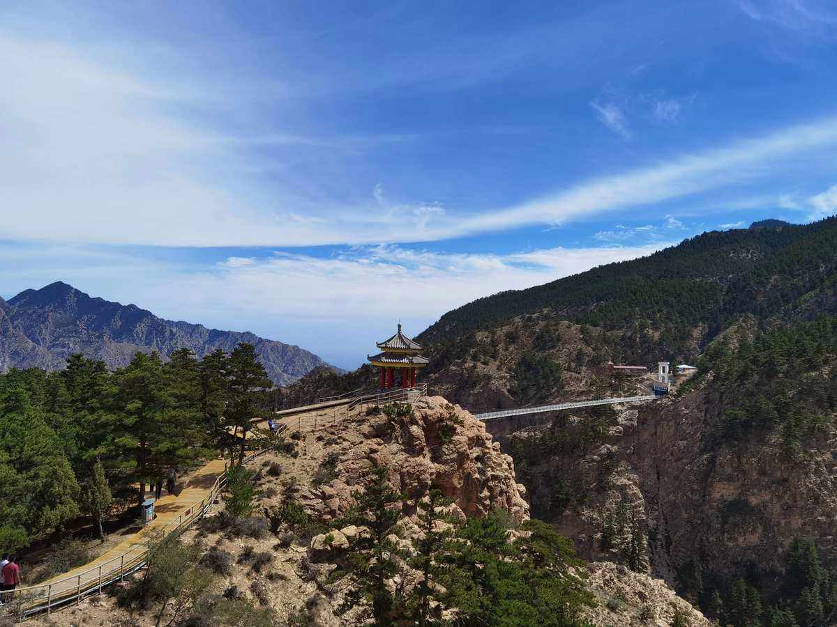 贺兰山旅游_贺兰山旅游景点