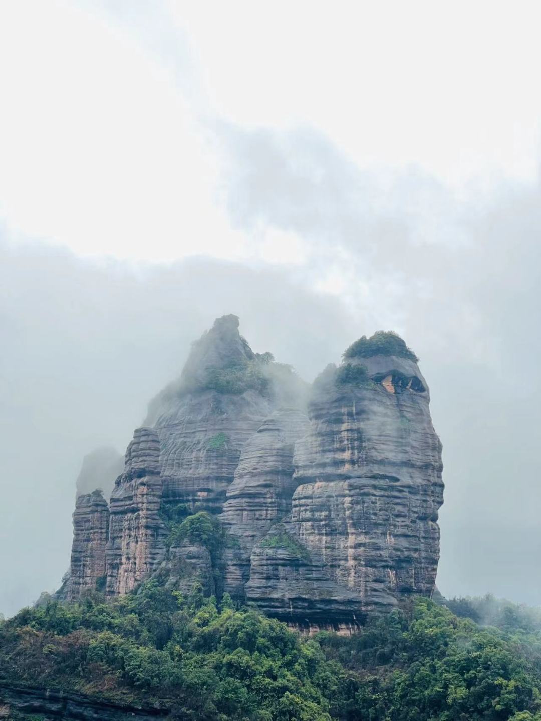 丹霞山旅游_丹霞山旅游风景区门票多少钱