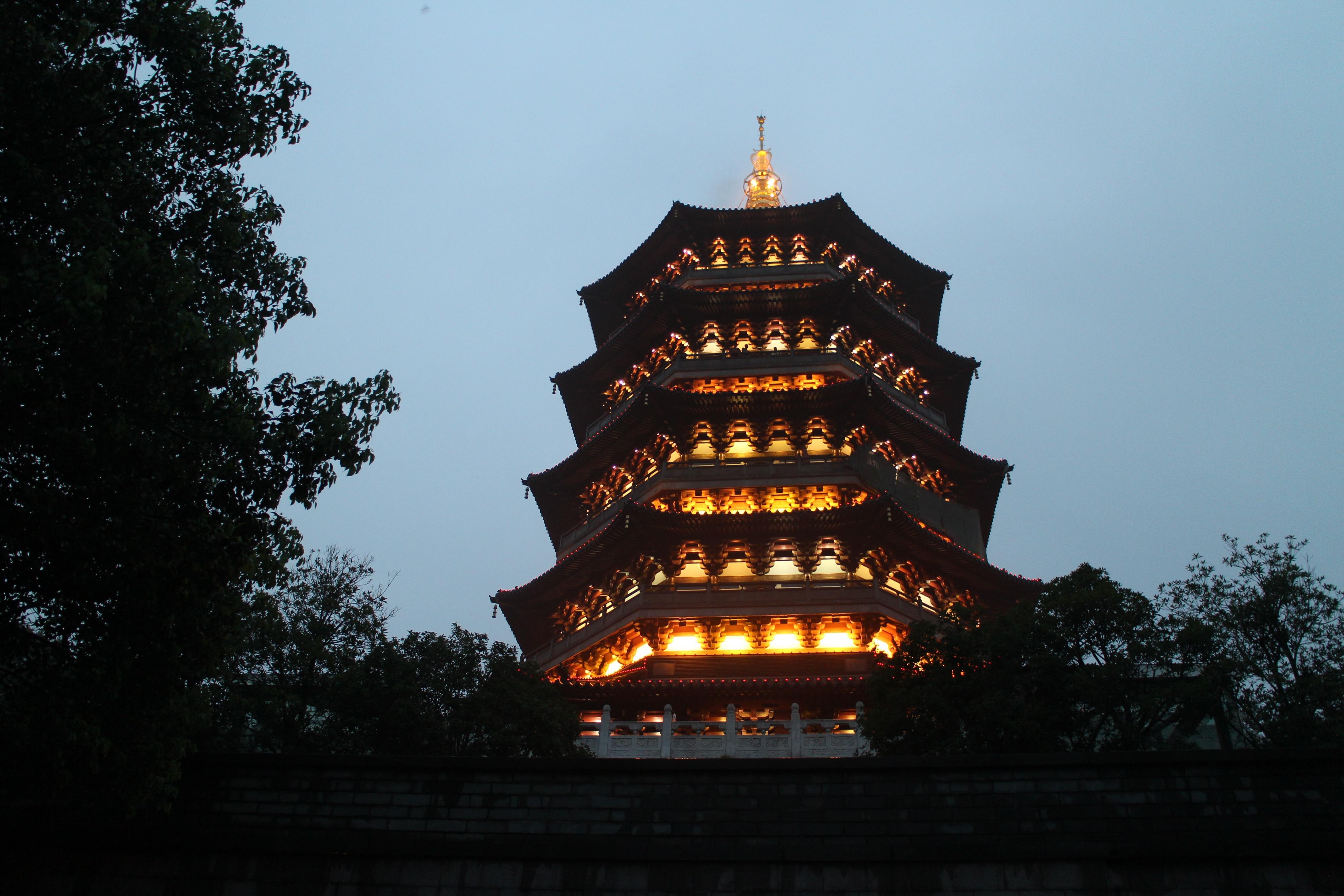 杭州的旅游景点_杭州的旅游景点有哪些