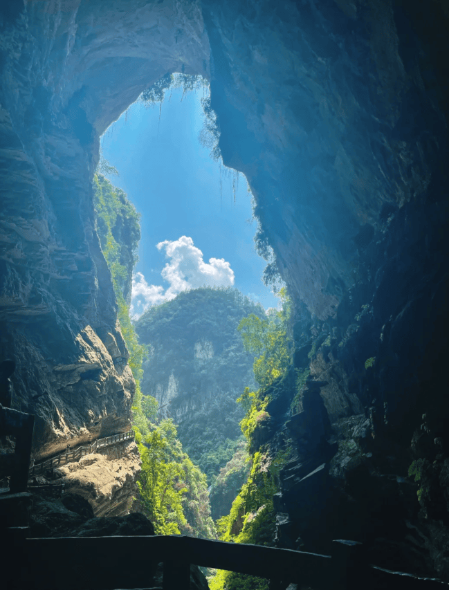 武隆旅游_武隆旅游攻略必去的景点推荐