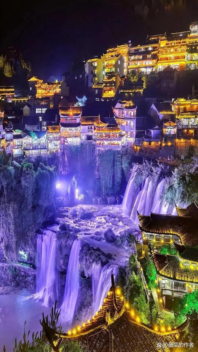 湘西凤凰旅游_湘西凤凰旅游发朋友圈说说