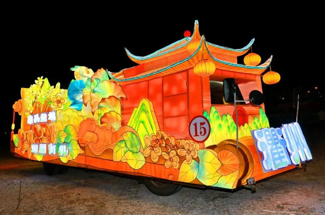 上海旅游节花车巡游_上海旅游节花车巡游时间和地点