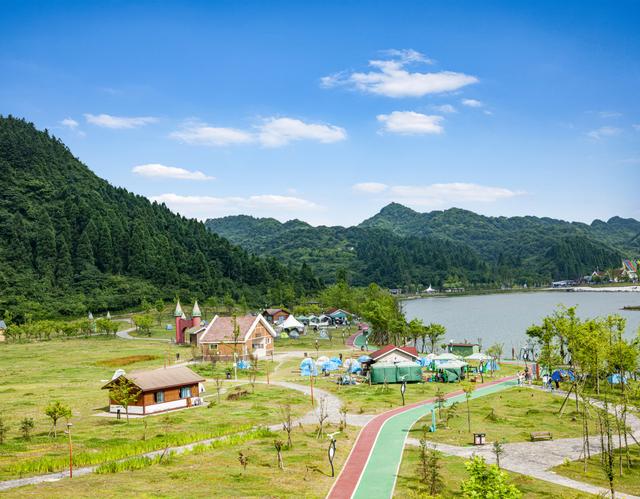 夏季旅游好去处_夏季旅游必去的地方