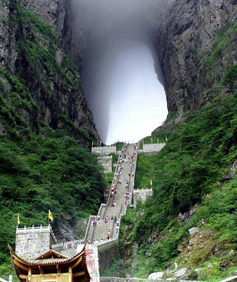 去哪里旅游比较好玩_去哪里旅游比较好玩APP