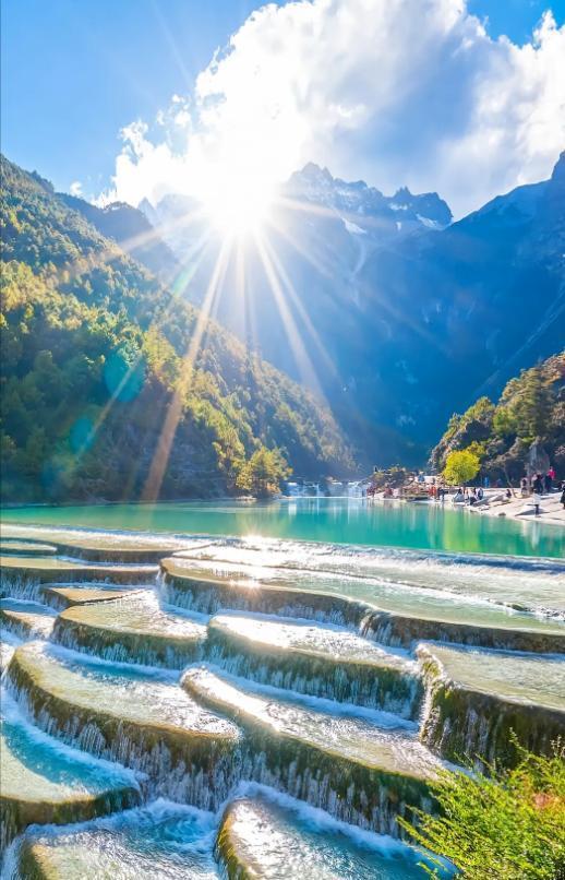 丽江著名旅游景点_丽江著名旅游景点大全