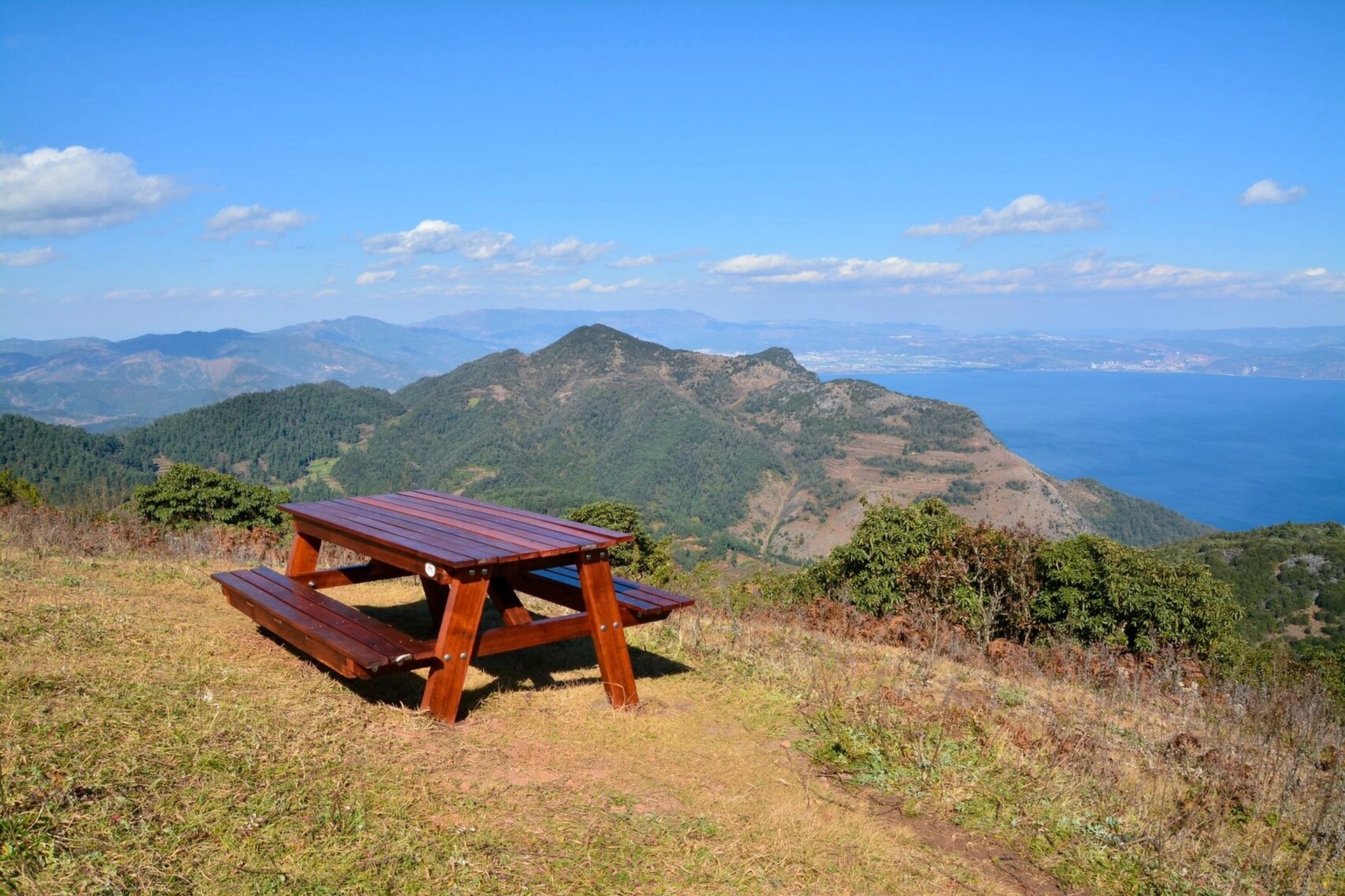 10月份去哪旅游最好_十月份去哪个地方旅游好