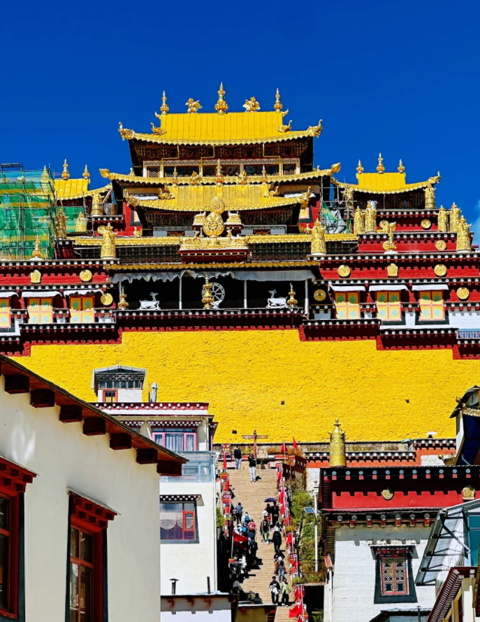 香格里拉旅游_香格里拉旅游团报价