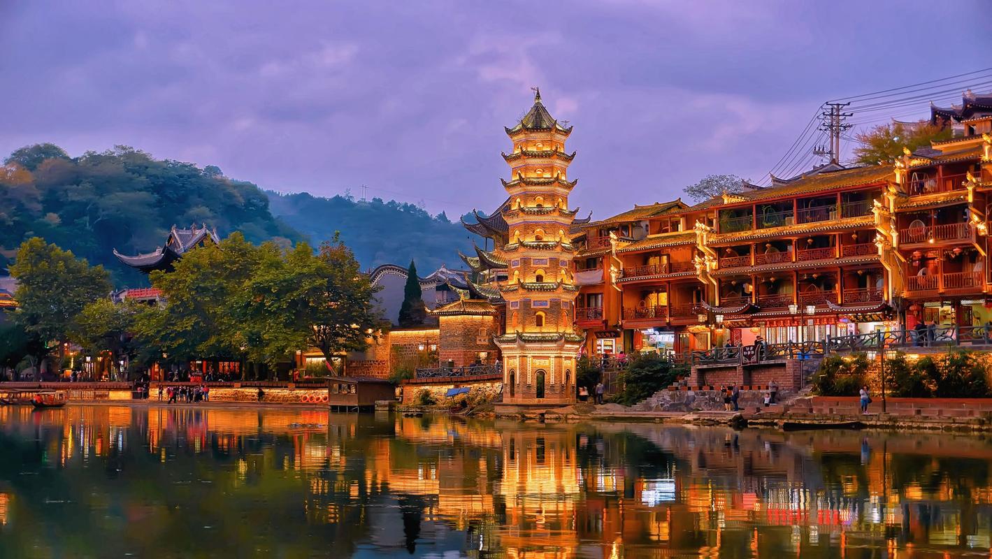 凤凰城旅游_凤凰城旅游攻略景点必去