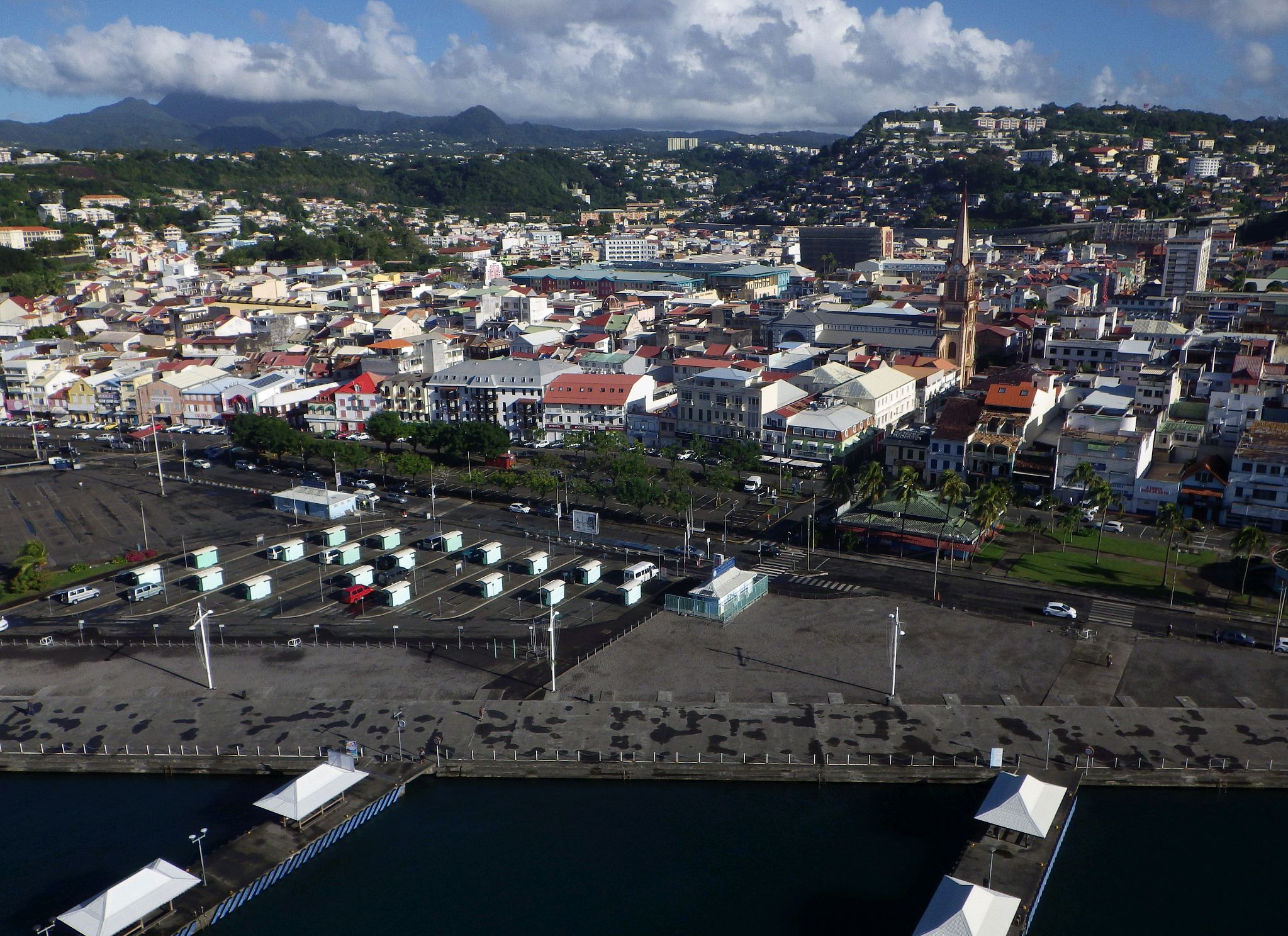 马提尼克岛旅游_马提尼克岛在哪儿