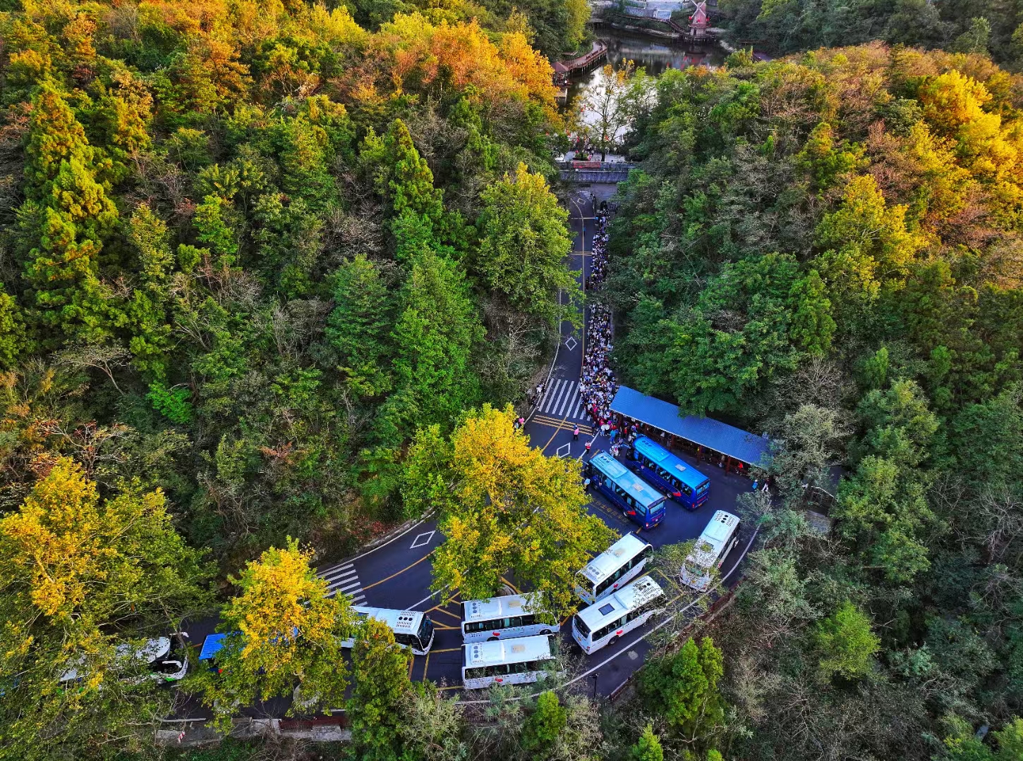 旅游黄金周_旅游黄金周的利弊辩论 旅游黄金周_旅游黄金周的利弊辩论