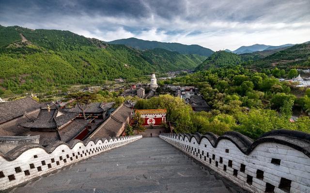 地方旅游_11月份适合去什么地方旅游 地方旅游_11月份适合去什么地方旅游