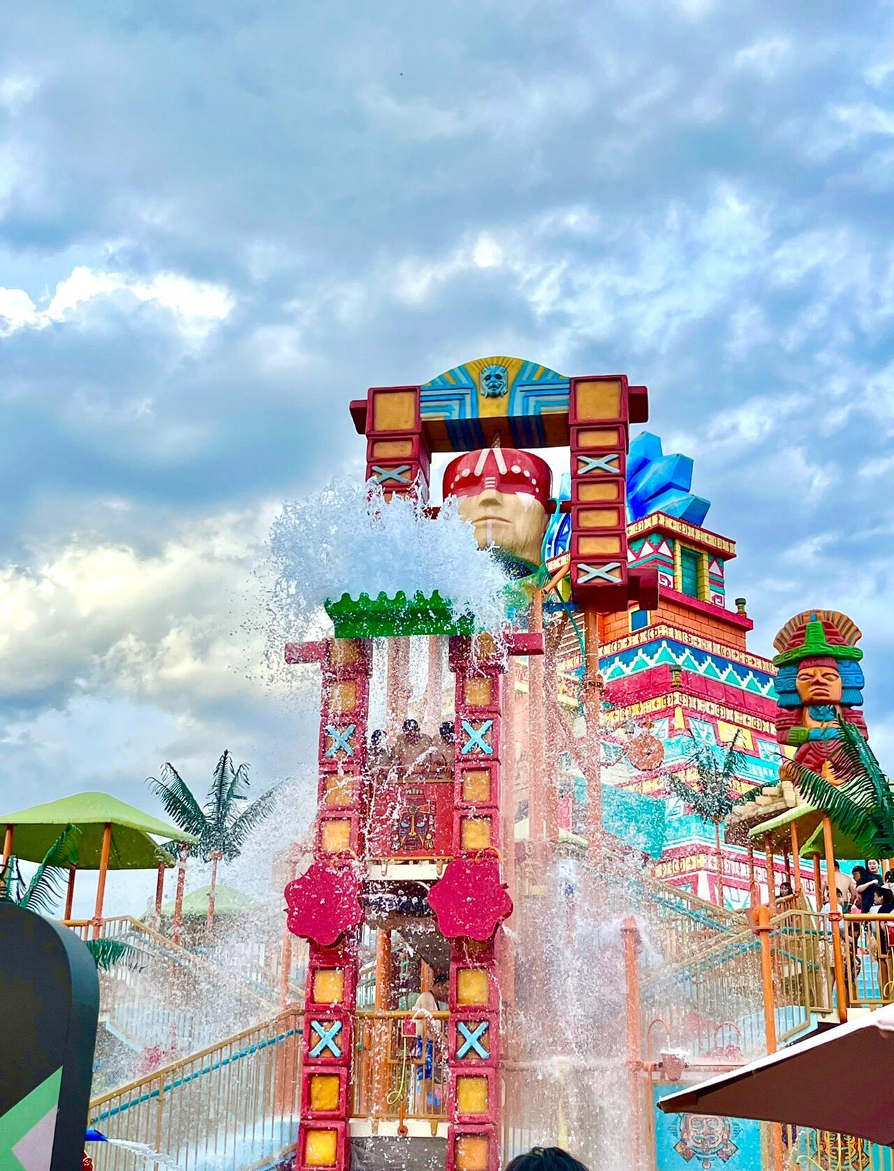 暑假去哪里旅游好玩_暑假去哪里旅游好玩又凉爽美食多一点