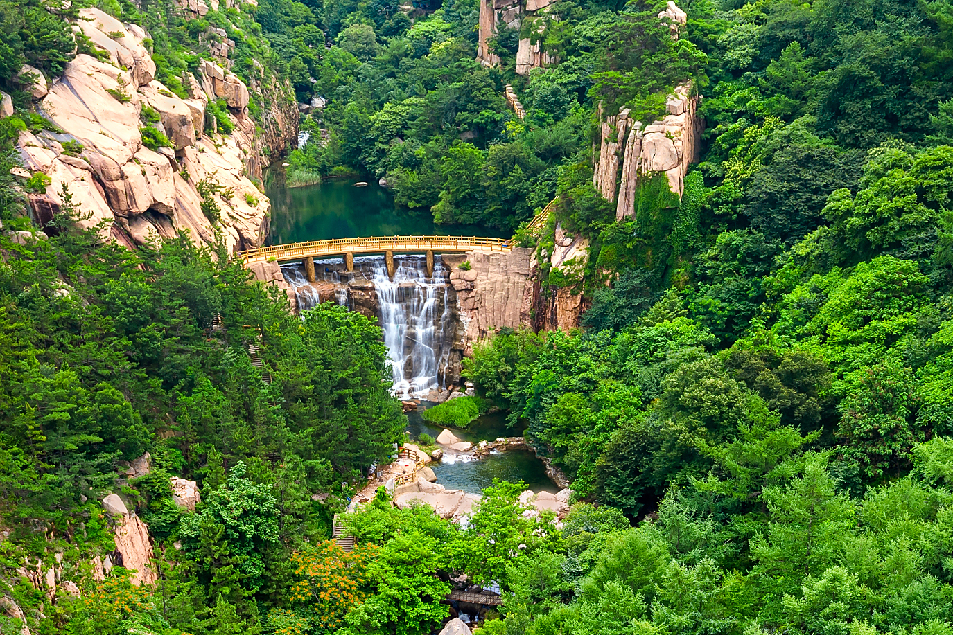 驻马店旅游景点大全_驻马店旅游攻略必玩的景点 驻马店旅游景点大全_驻马店旅游攻略必玩的景点