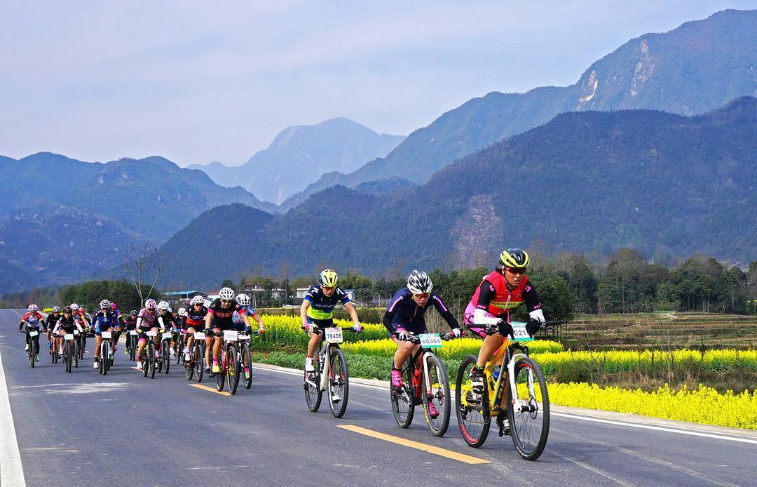 骑车旅游_骑车旅游的人叫什么名字