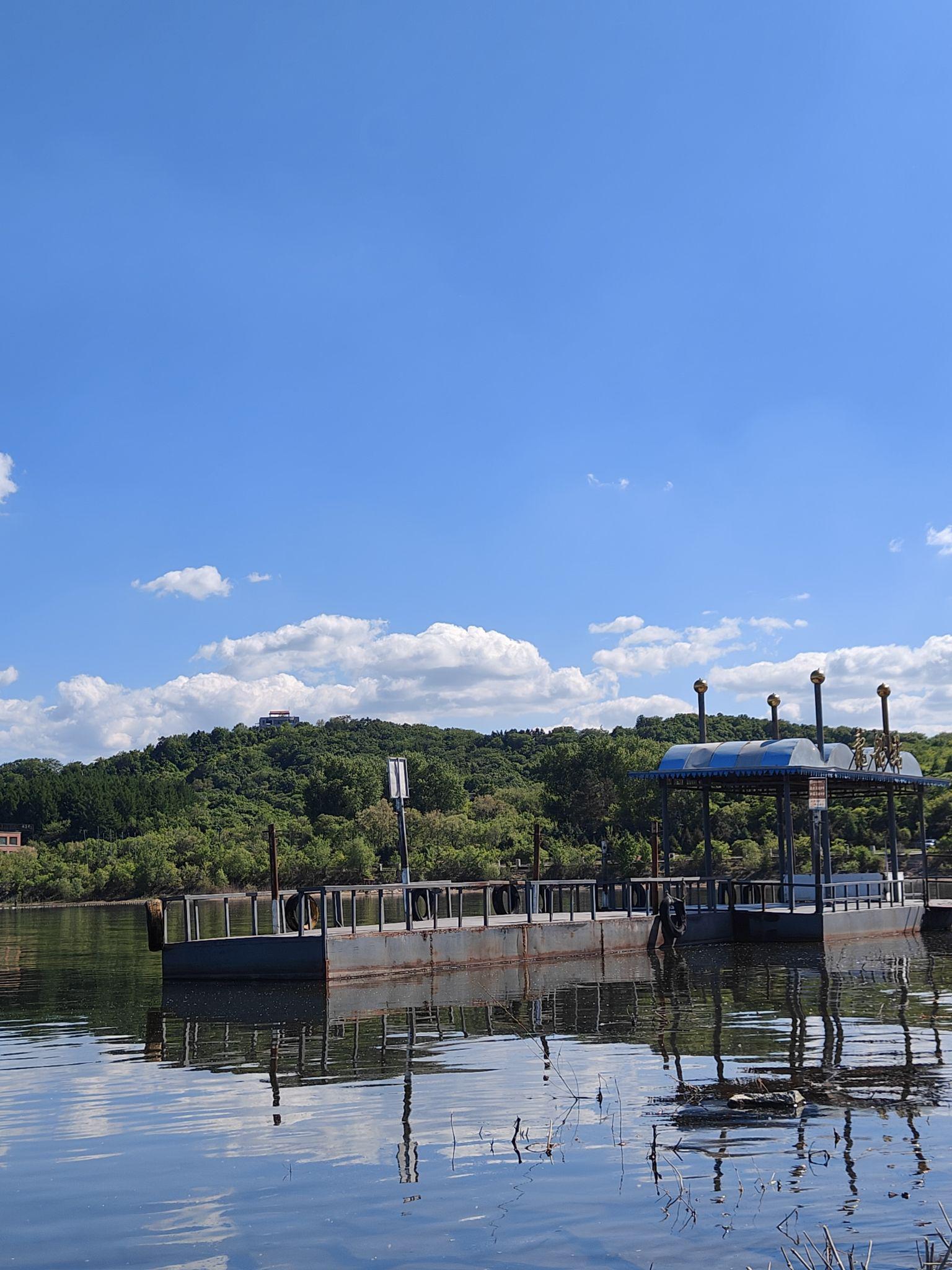 哈尔滨旅游景区_哈尔滨旅游景区卖的镜子和梳子多少钱一套