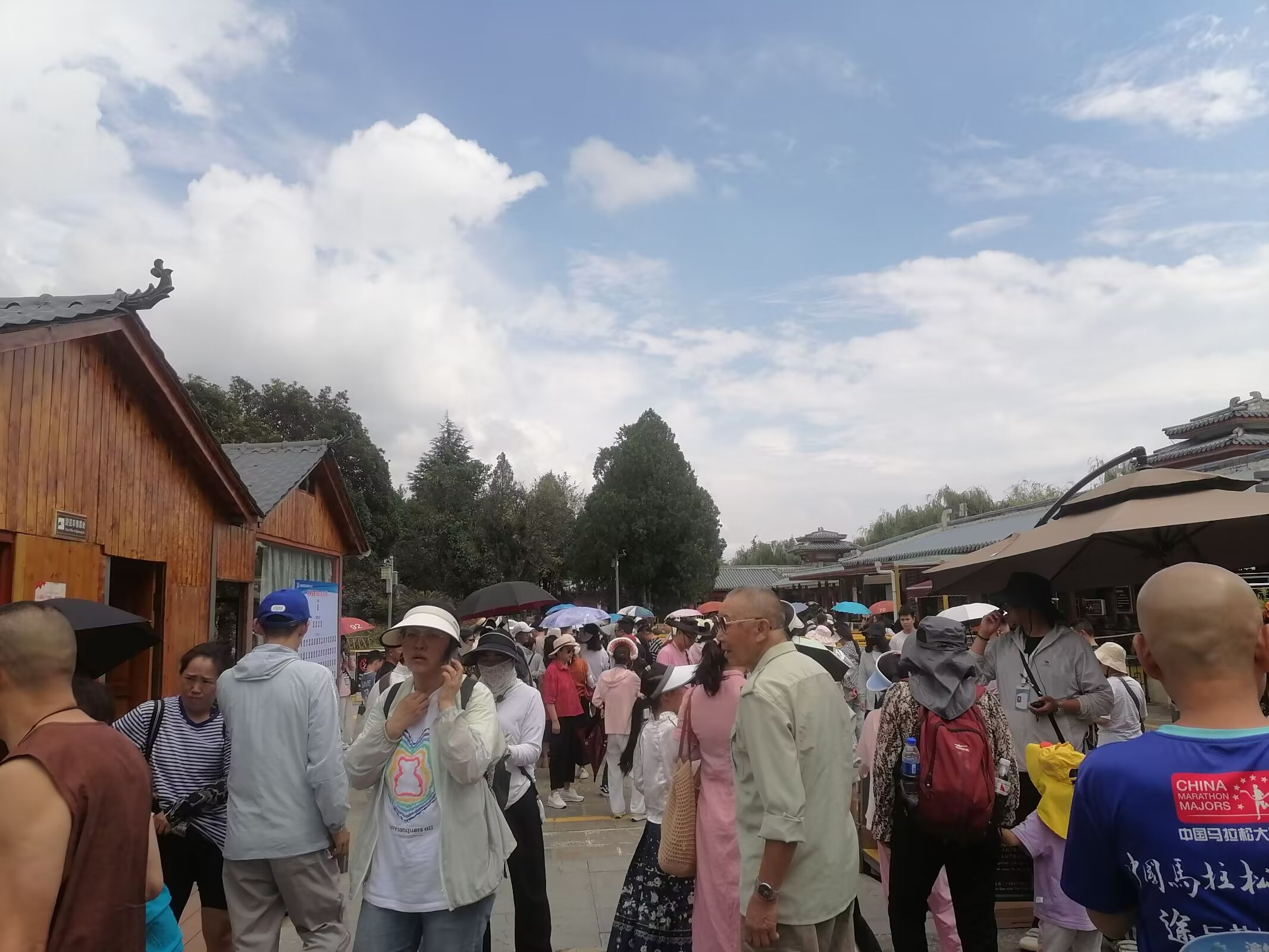 旅游高峰期_旅游高峰期是哪些时间段