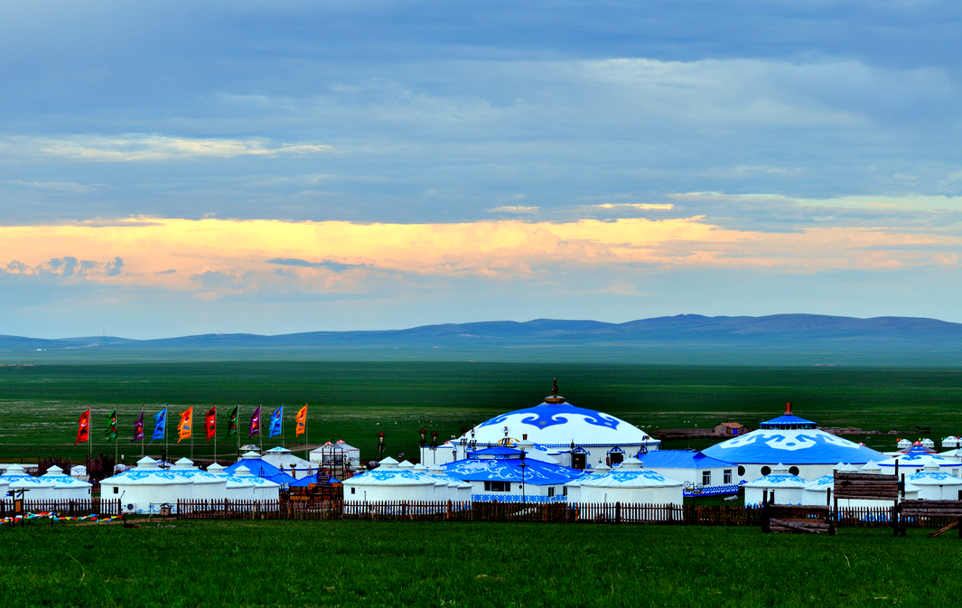 大草原旅游_梦到去大草原旅游