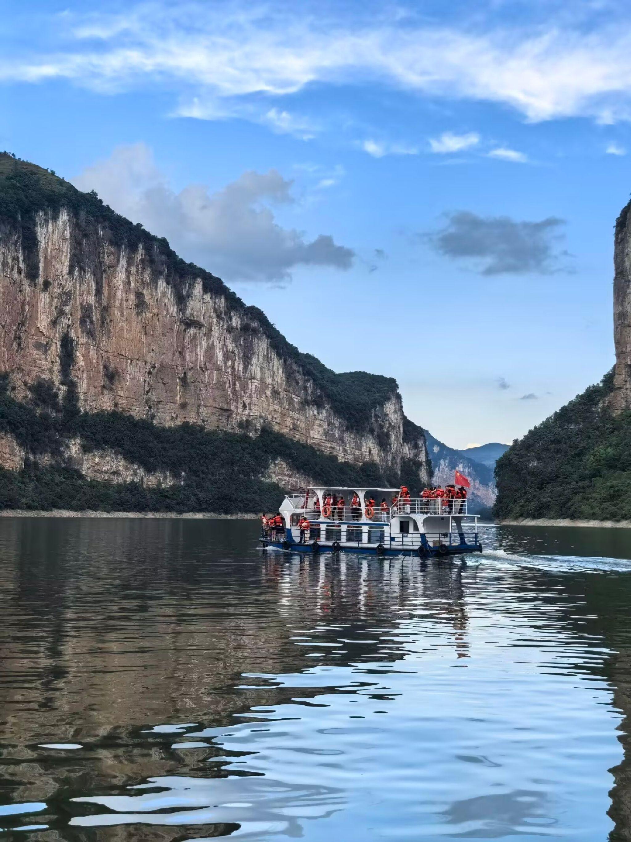 毕节旅游_毕节旅游景点分布图