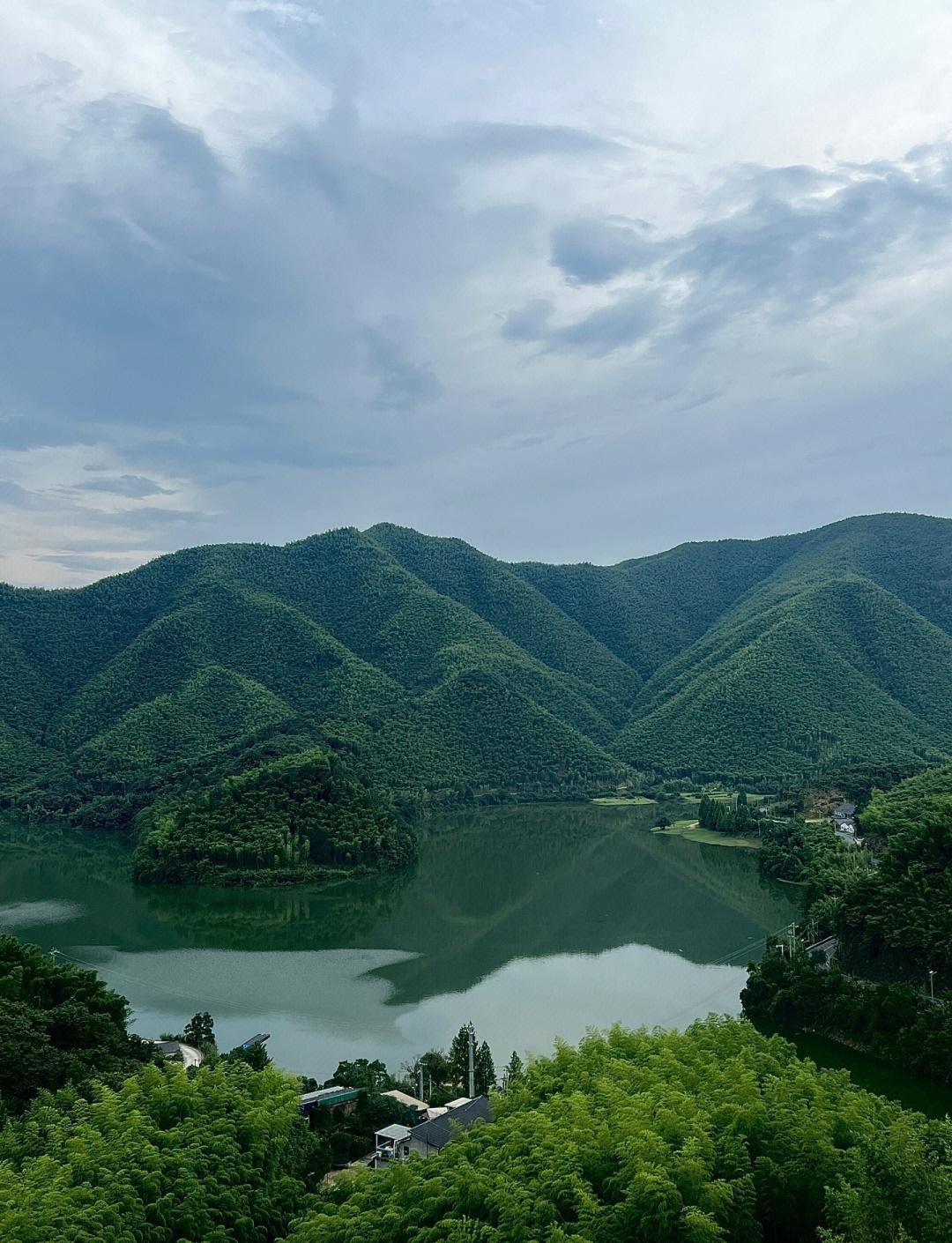 安吉旅游景点_安吉旅游景点推荐