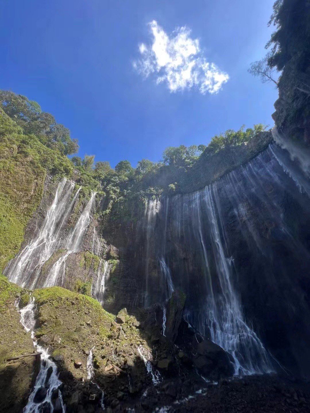 巴黎岛旅游_巴厘岛旅游文案