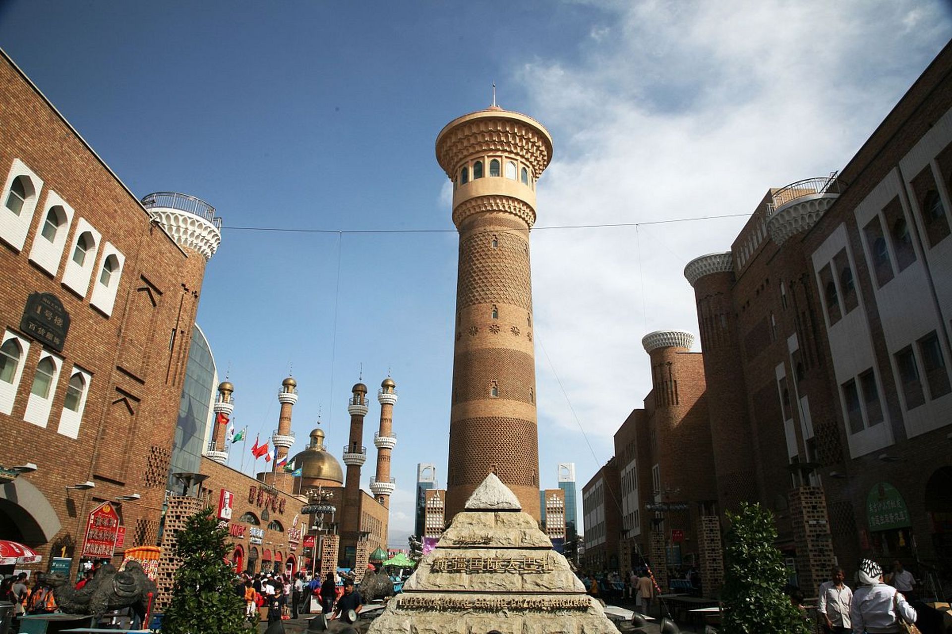 乌鲁木齐旅游_乌鲁木齐旅游专列火车时刻表