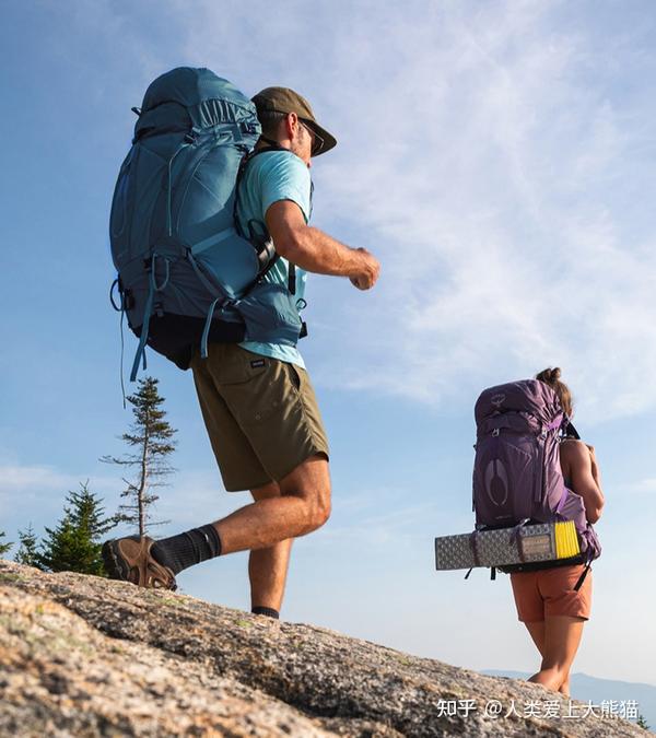 背包旅游_背包旅游在沙漠上的图片大全