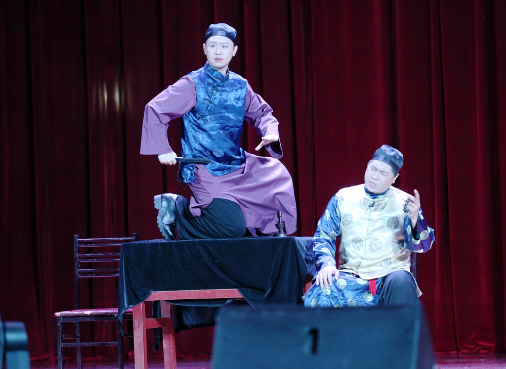 疯狂旅游团小品_小品疯狂旅游团 疯狂旅游团小品_小品疯狂旅游团