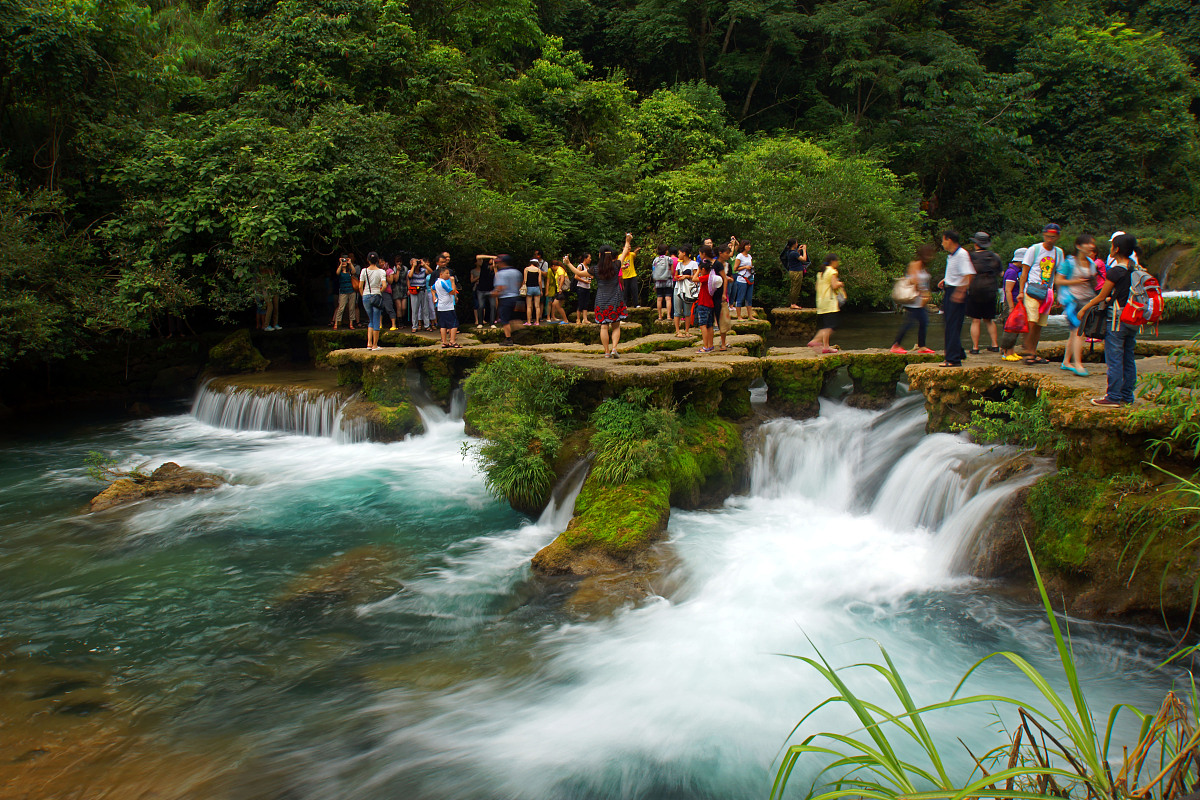七月份适合去哪旅游_七月份适合去哪旅游呢