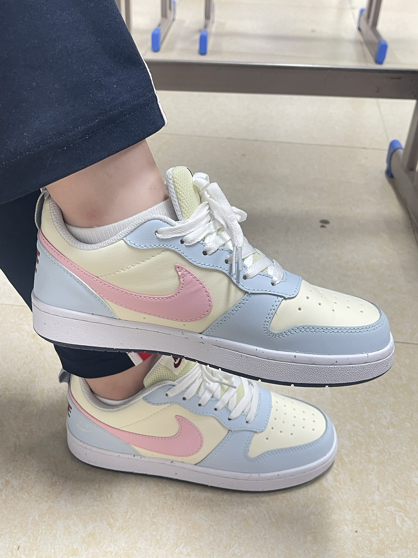 大学生球鞋转卖